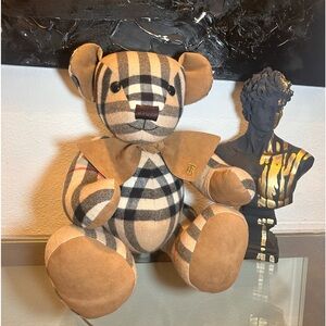 NewBURBERRY Thomas Bear Large Cashmere Item Number 80651931 Regular Price $3,490